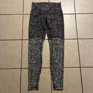 Lululemon Women's Size 10 Black White Training Tights